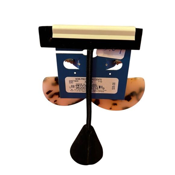 Lucky Brand Tortoise Shell C Hoop Earrings. - Picture 4 of 6